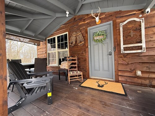 Discover your ideal Pocono Lake vacation rental at Pocono Dream Cottage!