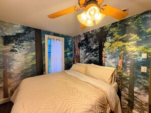 3 bedrooms, desk, free WiFi, bed sheets