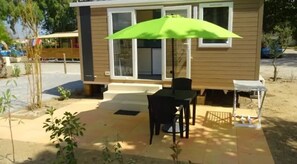 Outdoor dining - Camping 4 étoiles - Parc aquatique - eebadi (Cogolin)