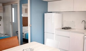 Réfrigérateur, plaque de cuisson, lave-vaisselle