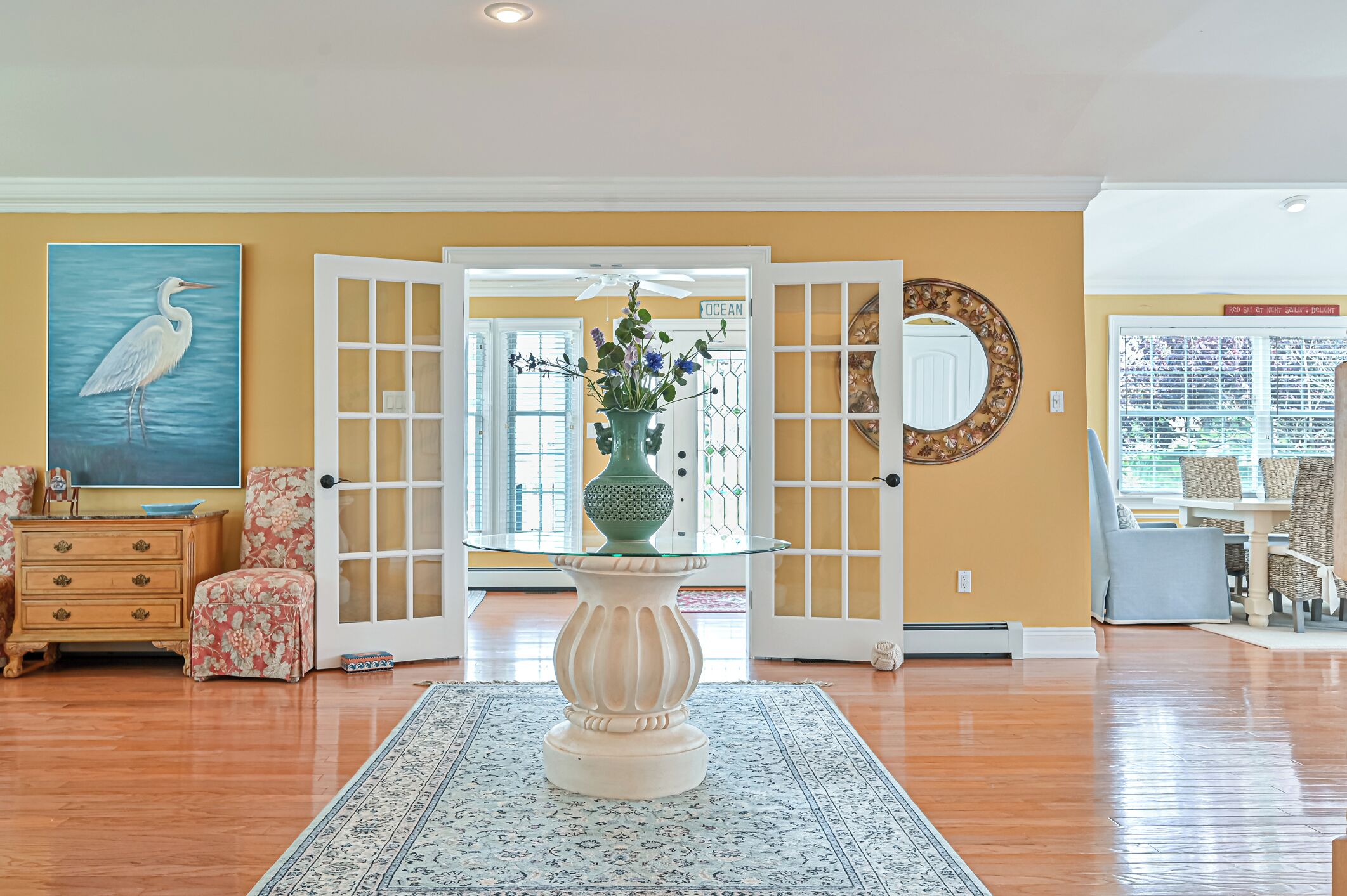Majestic beach house to rent! Steps from beach and a 5 minute drive to AC!