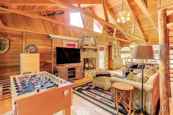Tumbling Shoals Vacation Rental | 2BR | 2BA | 1,400 Sq Ft | Half Step Required