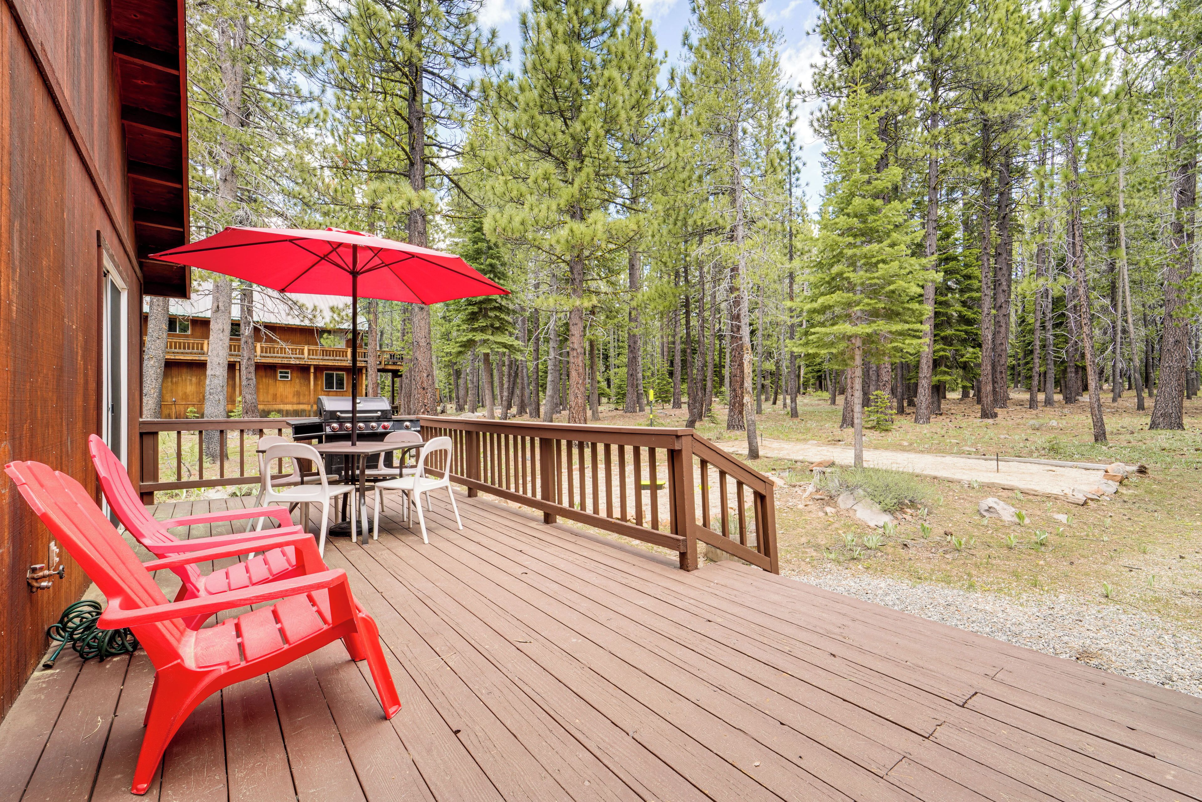 Furnished Deck | Gas Grill