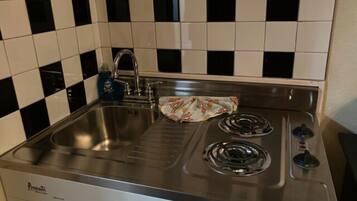 Microwave, coffee/tea maker