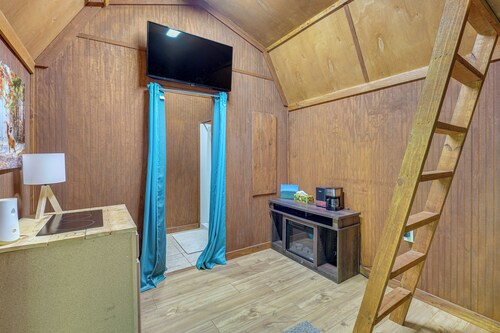 Hike & Fish! 5-Unit Wesson Escape w/ Private Beach