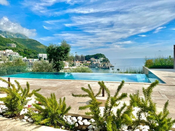 Seasonal outdoor pool