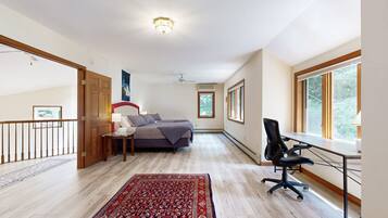 5 camere, una scrivania, ferro/asse da stiro, accesso a Internet