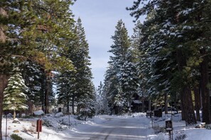 المنطقة المحيطة بالمنشأة