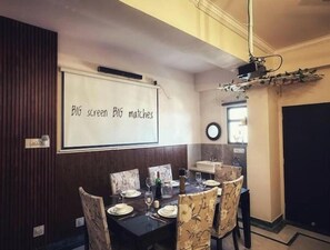 Dining - Elysium...warm place  with modern amenities-“perfect place to stay“ experience  (Jaipur)