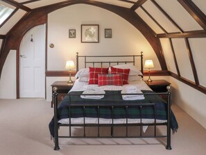 4 bedrooms, free WiFi, bed sheets