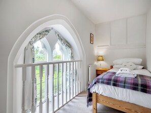 4 soverom, wi-fi (inkludert) og sengetøy