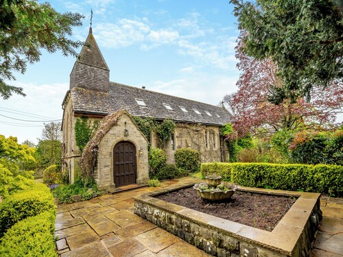 4 bedroom accommodation in Hilmarton, near Calne