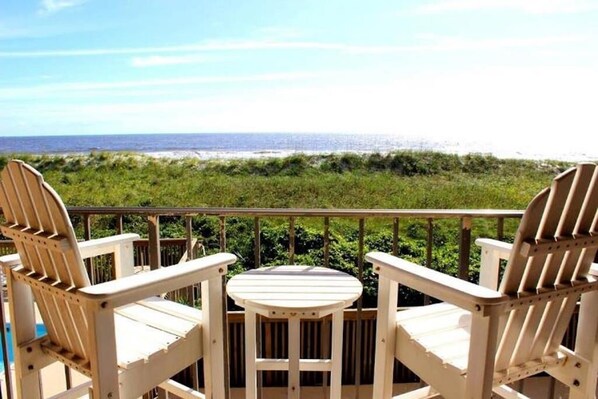 Property grounds - Cabana De Mar # 128 - Oceanfront Premier Boardwalk Property (Carolina Beach)
