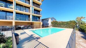 Uklassifisert bilde, 3 av 18, knapp