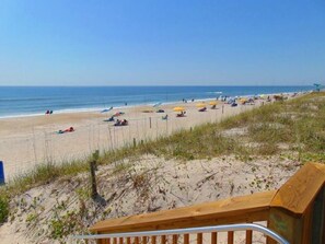 On the beach - Cabana De Mar # 128 - Oceanfront Premier Boardwalk Property (Carolina Beach)