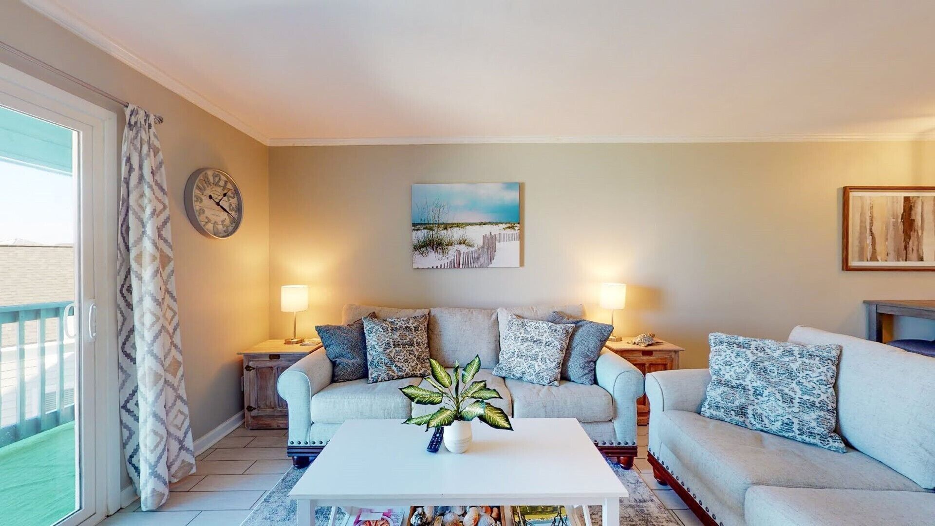 Ocean Harbor 31 - Lovely Oceanview Condo with a Pool