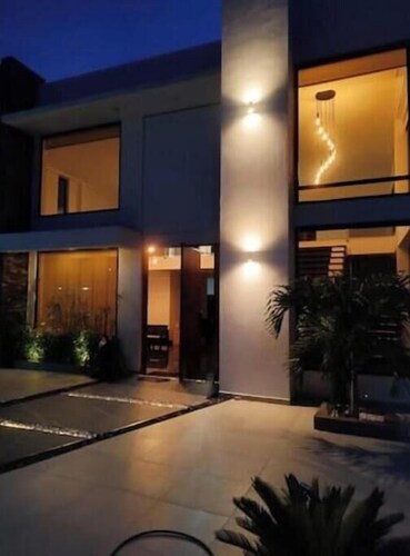 Luxurious house in condominium