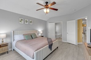 4 sovrum, strykjärn/strykbräda, wi-fi och sängkläder