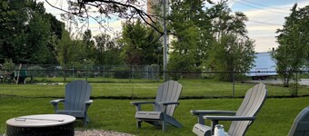 Captains Cove Lakeside Retreat