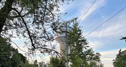 Captains Cove Lakeside Retreat