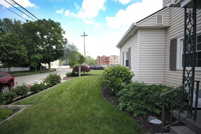 Cozy Studio Retreat one block from Downtown Noblesville, IN