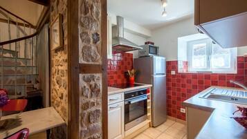 Microwave, oven, dishwasher