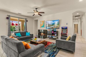 TV, fireplace, video games, ping pong - 3 miles to festivals, fun home, gameroom, deals! (Indio)