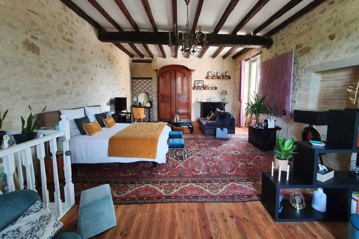 Casa | Wi-Fi de cortesia, roupa de cama