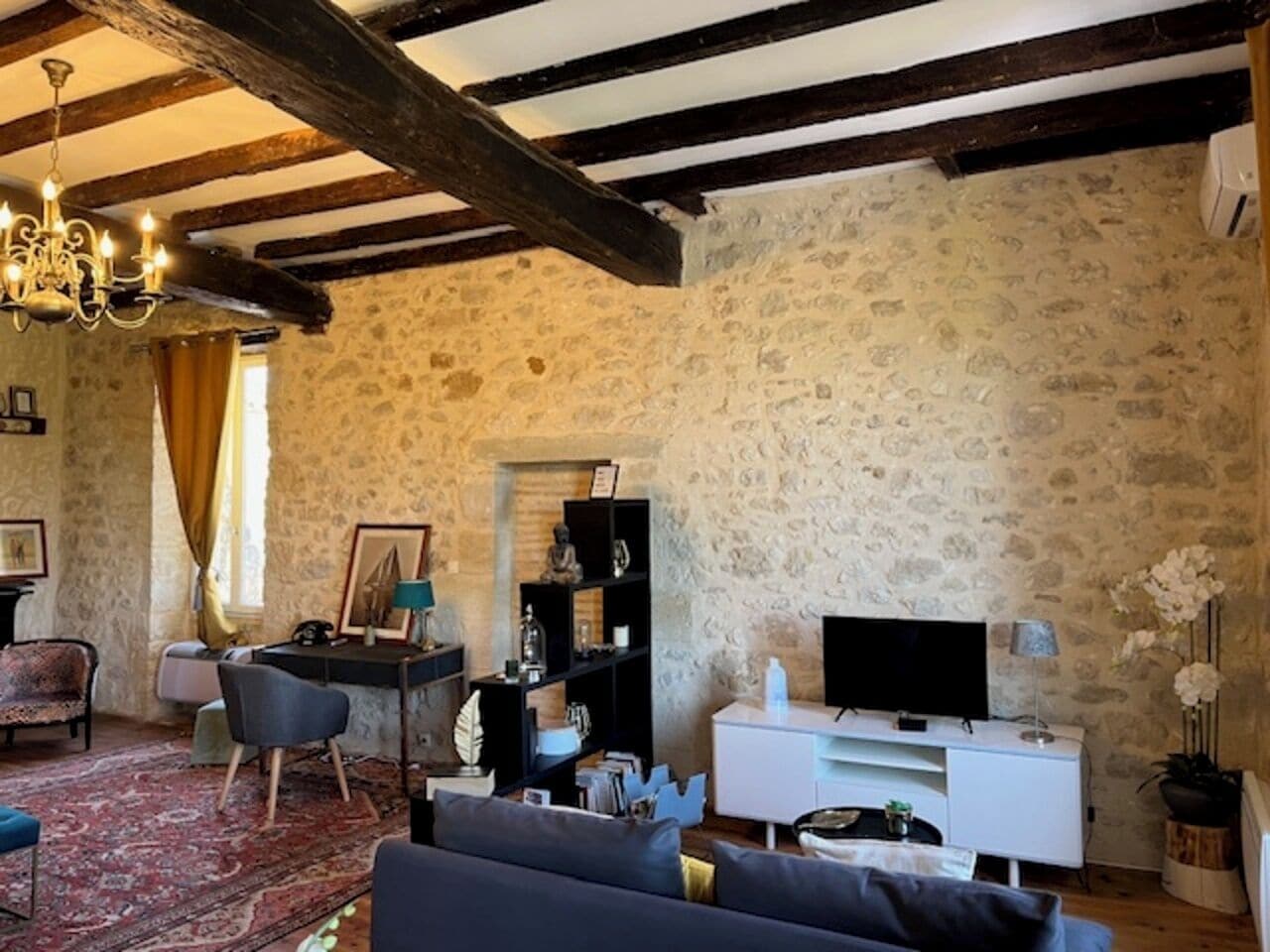 Wi-Fi gratuit, draps fournis