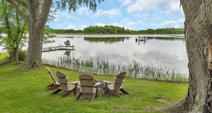Beautiful and Clean 2 Bedroom Cottage on Clearwater Lake