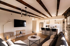 Téléviseur, bureau