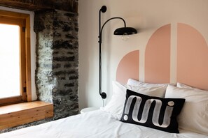 2 Schlafzimmer, Schreibtisch, Bügeleisen/Bügelbrett, WLAN