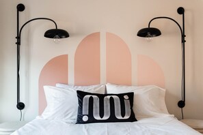 2 habitaciones, escritorio, tabla de planchar con plancha y wifi 
