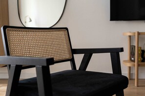 Interior - Loft Suite Apartment in the Historic District facing Place Jacques-Cartier in Old Montreal (Montréal)