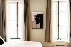 Desk, iron/ironing board, WiFi, bed sheets - Maison Place Jacques-Cartier • Luxury Loft • Old Montreal • Central • Full Kitchen • Wi-Fi • AC (Montréal)