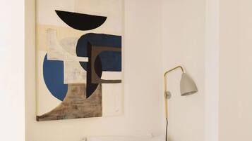 1 bedroom, desk, WiFi, bed sheets