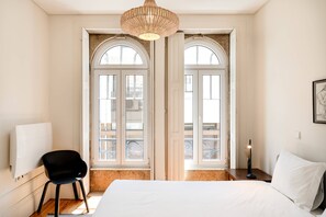 3 bedrooms, iron/ironing board, internet, bed sheets - VIVA Boavista Vintage House (Porto)