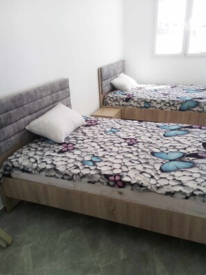 2 bedrooms, bed sheets