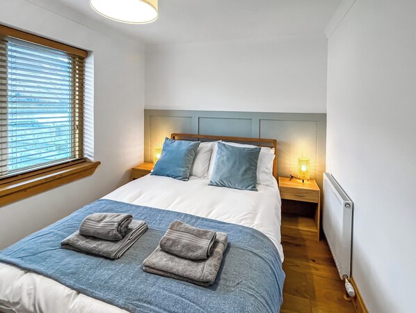 3 Schlafzimmer, Reisekinderbett, kostenloses WLAN, Bettwäsche