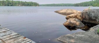 Off-grid rustic 3-bedroom cabin on very quiet lake