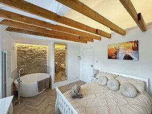 2 chambres, Wi-Fi gratuit, draps fournis