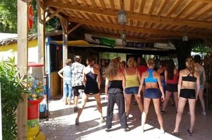 Imagen sin descripción, 4 de 21, botón