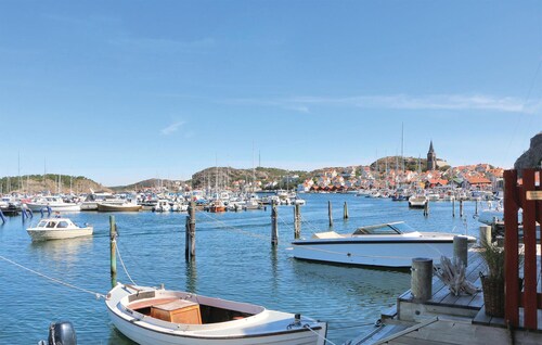 2 bedroom beautiful home in Fjällbacka