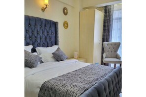 2 bedrooms, iron/ironing board, travel cot, free WiFi - 2BR Goldpark Homes Kilimani Yaya (Nairobi)