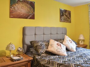 1 bedroom, free WiFi, bed sheets
