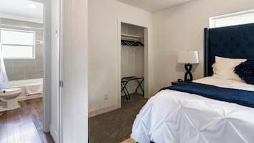 1 slaapkamer, een bureau, een strijkplank/strijkijzer, gratis wifi