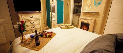 4 bedrooms, free WiFi, bed sheets