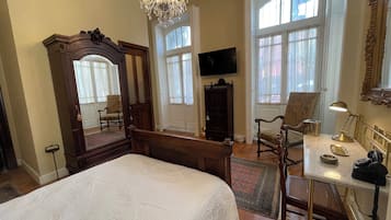 Deluxe Apartment, Private Bathroom | 1 bedroom, premium bedding, down comforters, pillowtop beds