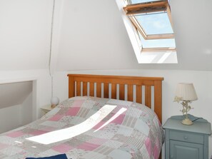 2 bedrooms, free WiFi, bed sheets - 2 bedroom accommodation in Prestatyn (Prestatyn)