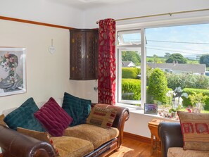 Fireplace - 2 bedroom accommodation in Prestatyn (Prestatyn)